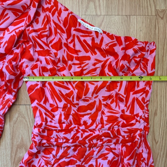 Veronica Beard Vida Poppy Top multi size 0 One-Shoulder Red Patterned Top - Picture 5 of 7